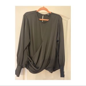 🖤 Express satin blouse 🖤